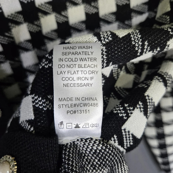 VICI Button Front‎ Cardigan Houndstooth Jeweled Pearl Classy Size Med Old Money - Picture 9 of 9